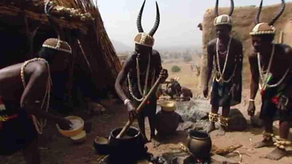 C:\Users\invitado1\Pictures\AFRICA Batammaribe Somba\52 tamberma 43761ea049540b9e637210213974596ef.jpeg