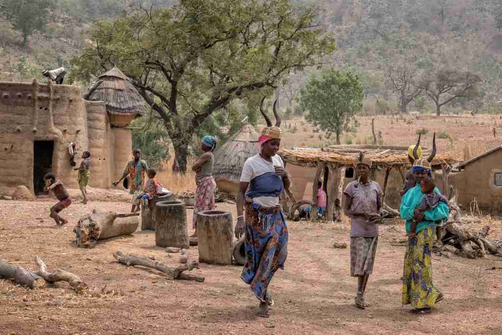 C:\Users\invitado1\Pictures\AFRICA Betammaribe Somba\27 batanmaribe dia a dia l montrose.jpg