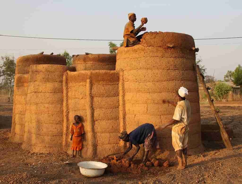 C:\Users\invitado1\Pictures\AFRICA Betammaribe Somba\9 Tamberma Togo Raphael Bick.jpg