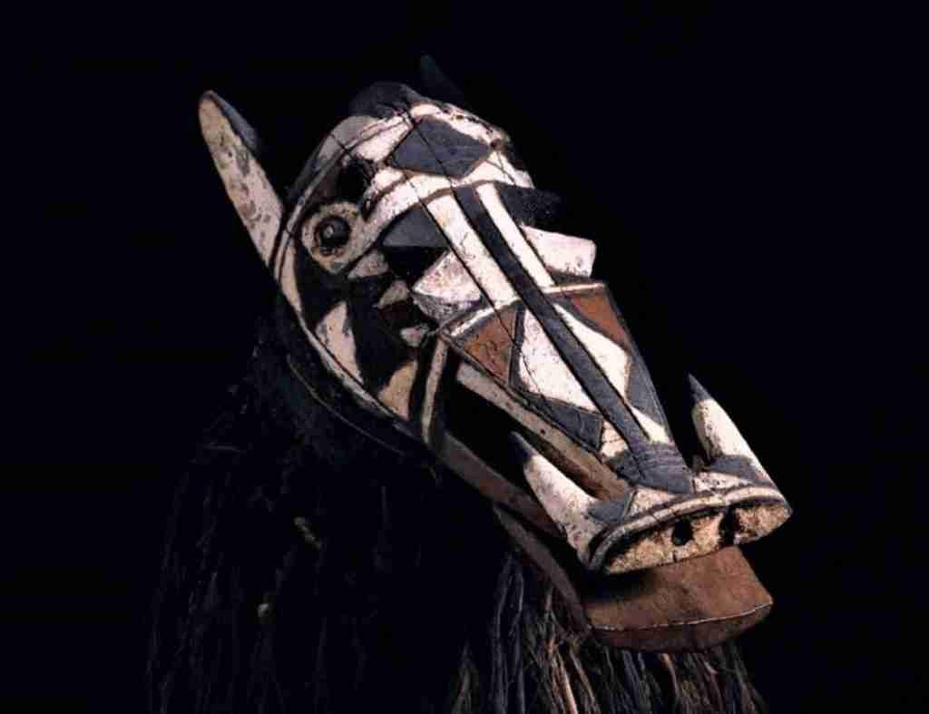 Máscaras tipo Burkina