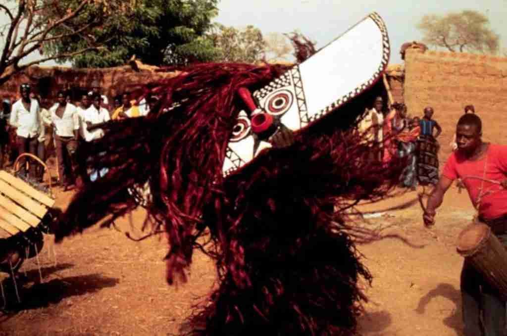 Máscaras tipo Burkina