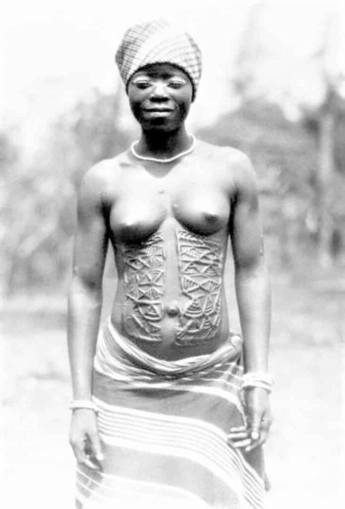 Escarificaciones corporales