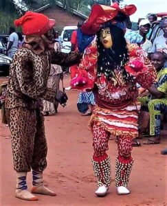 Origen de la mascarada Adamma