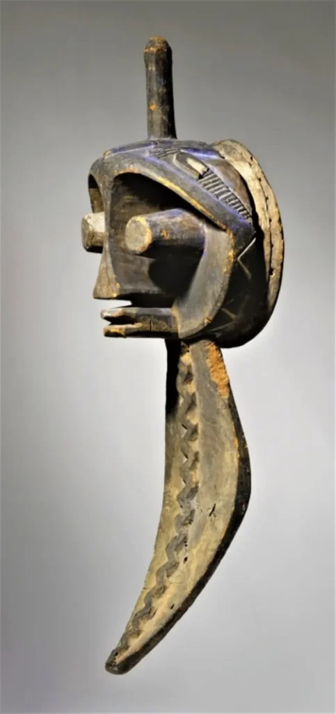 madera en el arte Yoruba