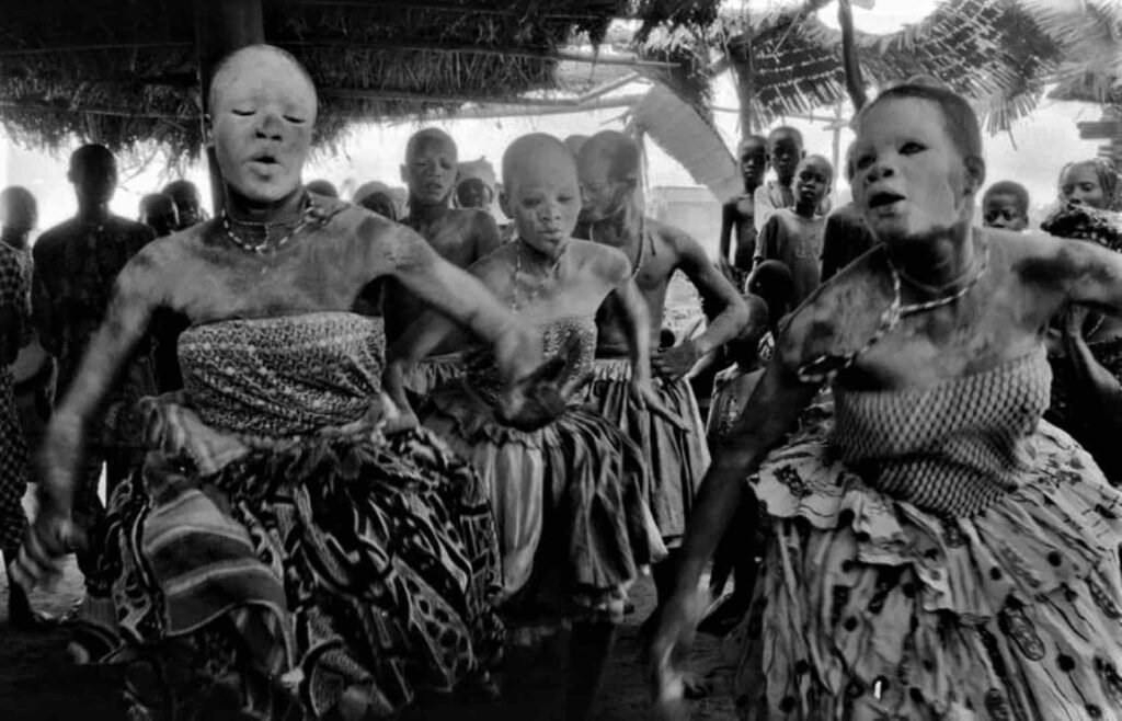 Mujeres Anlo Ewe en los rituales de trasmisión del poder entre los clanes Bate y Adzovia